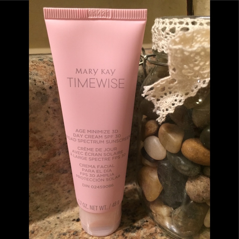 💋Mary Kay TimeWise Day Cream SPF30 C/O